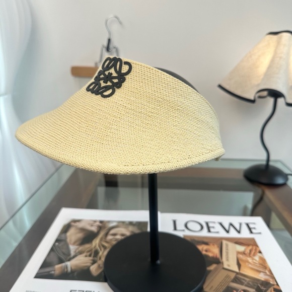 Meet the Posher Accessories - Loewe woven sun hat